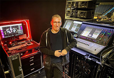 Monitor engineer Jeffrey Löwe 