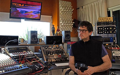 Hernán Caratozzolo at Casa Frida Estudio