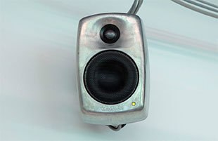  OTM has installed ten Genelec 4020C loudspeakers in the RAW aluminium finish